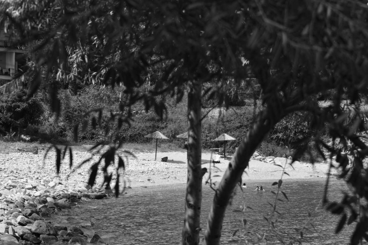 Appartamento Beach Side Apart I Kavala Esterno foto