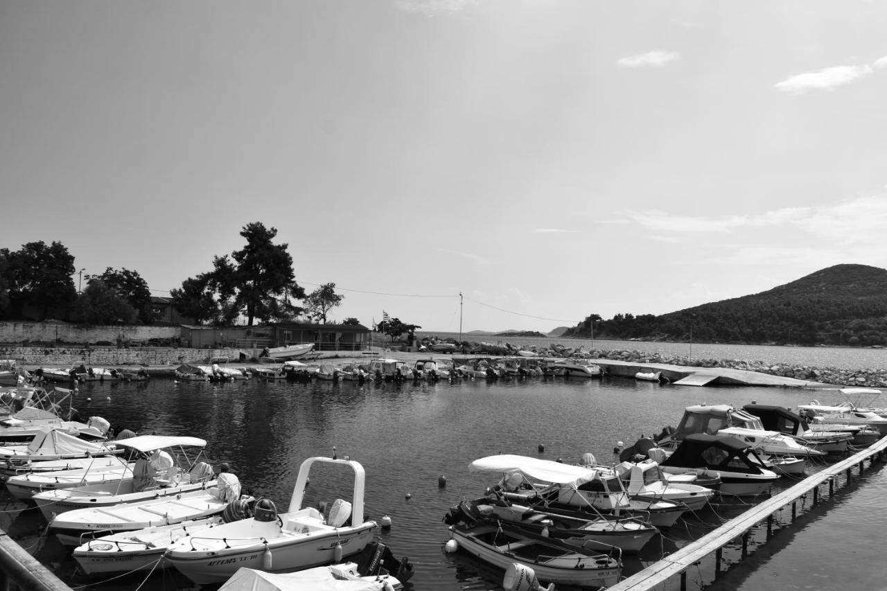 Appartamento Beach Side Apart I Kavala Esterno foto